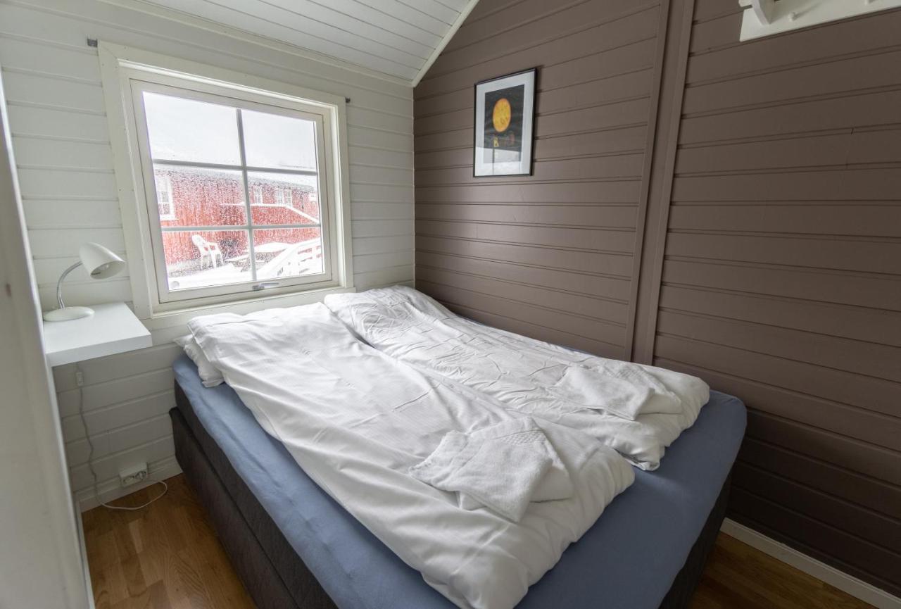 Lofoten Cabin And Kayak Rental Stamsund Exterior photo